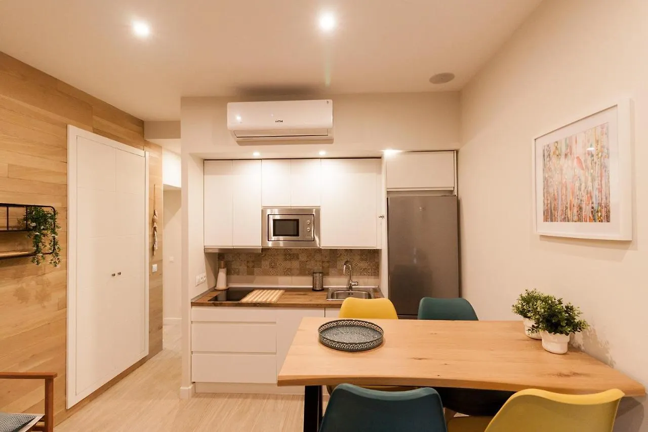 Apartamento - Patio 1812 Кадис 0*,  Испания